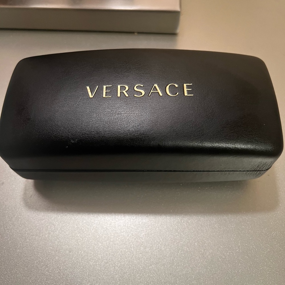 Brand new women Versace shades only wore once
